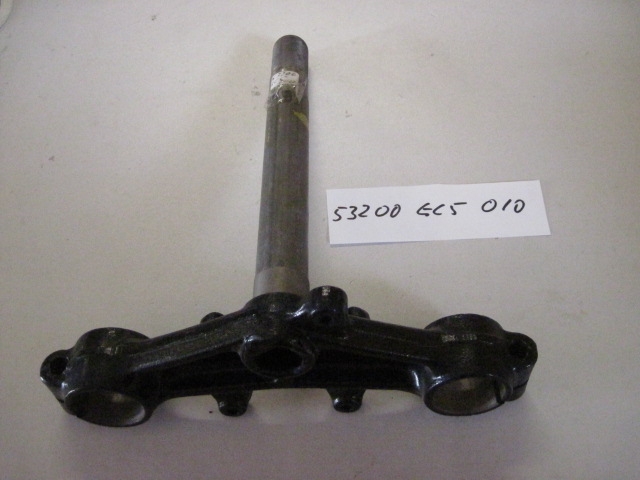 Gabelbrücke, unten, Steuerkopfschaft