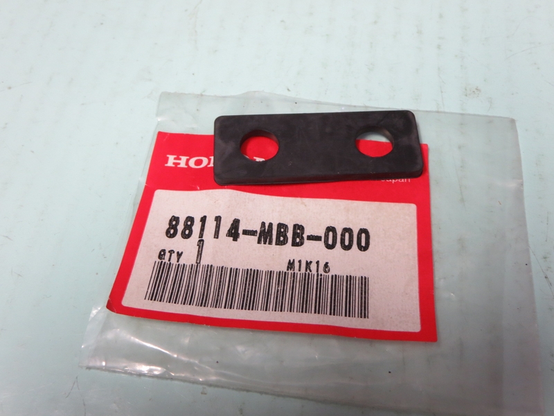 GUMMI B, RUECKSPIEGEL, SI