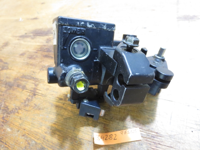 Hauptbremszylinder, vorne, links