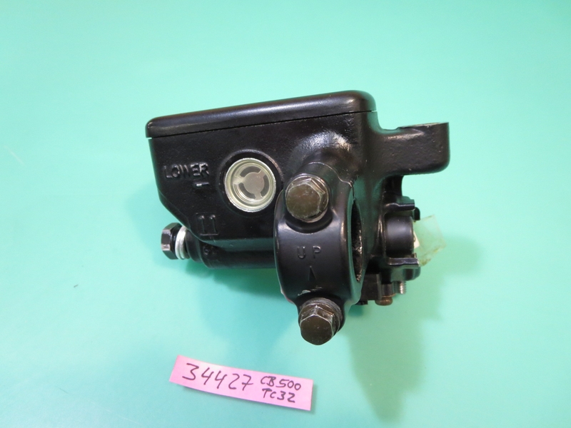 Hauptbremszylinder, vorne