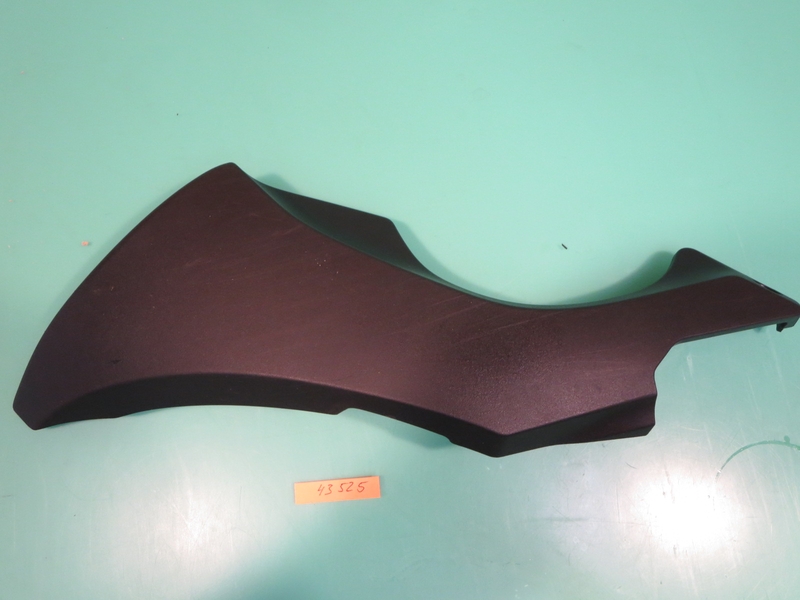 Abdeckung links unten