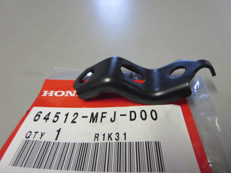 HALTERUNG, MITTE VERKLEID