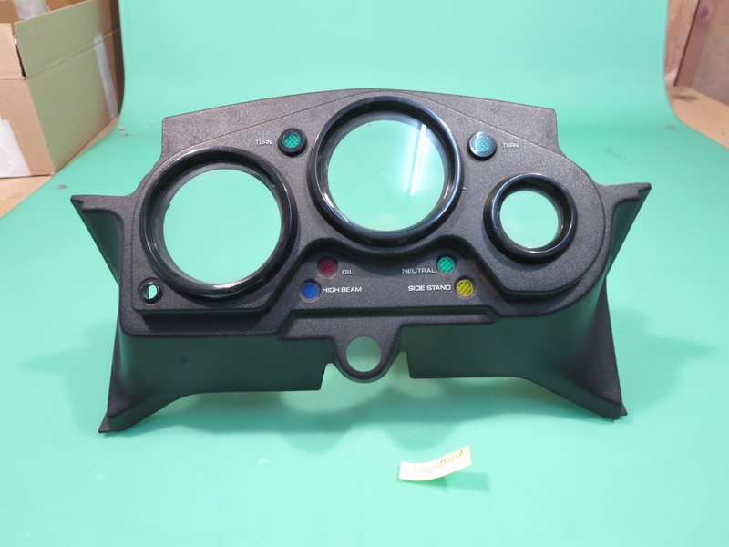 Instrumentengehäuse, oben